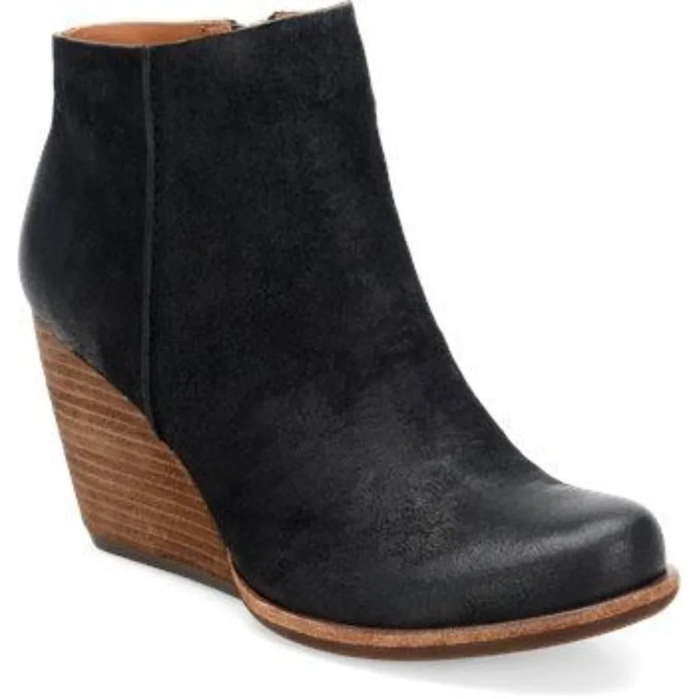 Korkease Women's Natalya Suede Leather Wedge Bootie Black Zip Up Size‎ US 8.5
